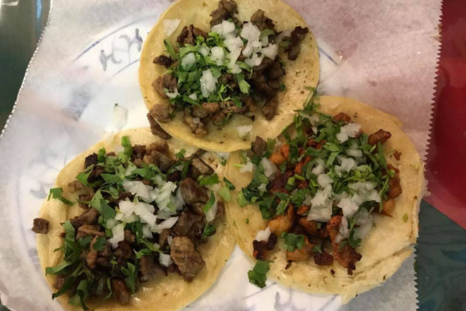 Los Reyes Market and Restaurant